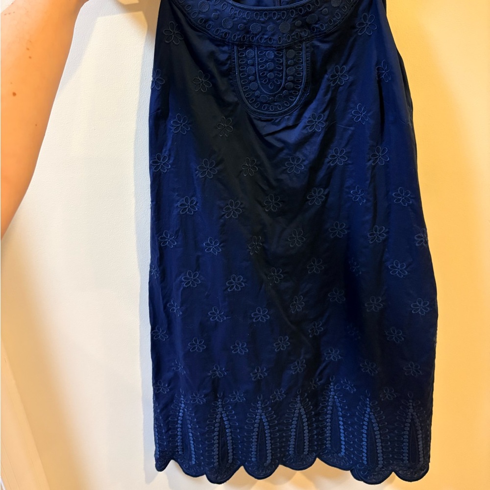 Vineyard Vines Navy Blue Embroidered Dress with scalloped edges